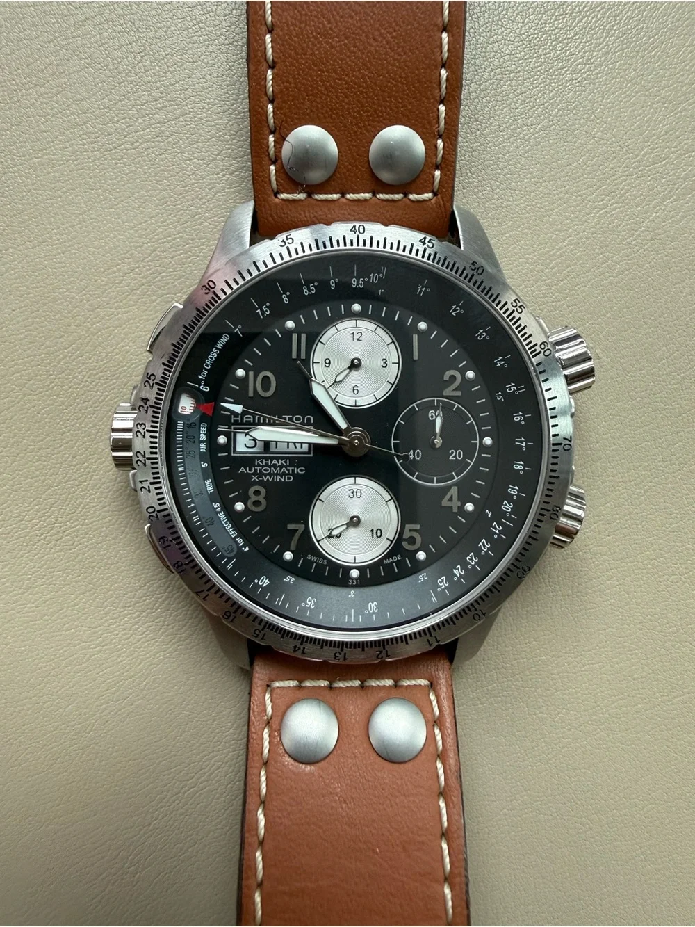 Hamilton pilot style